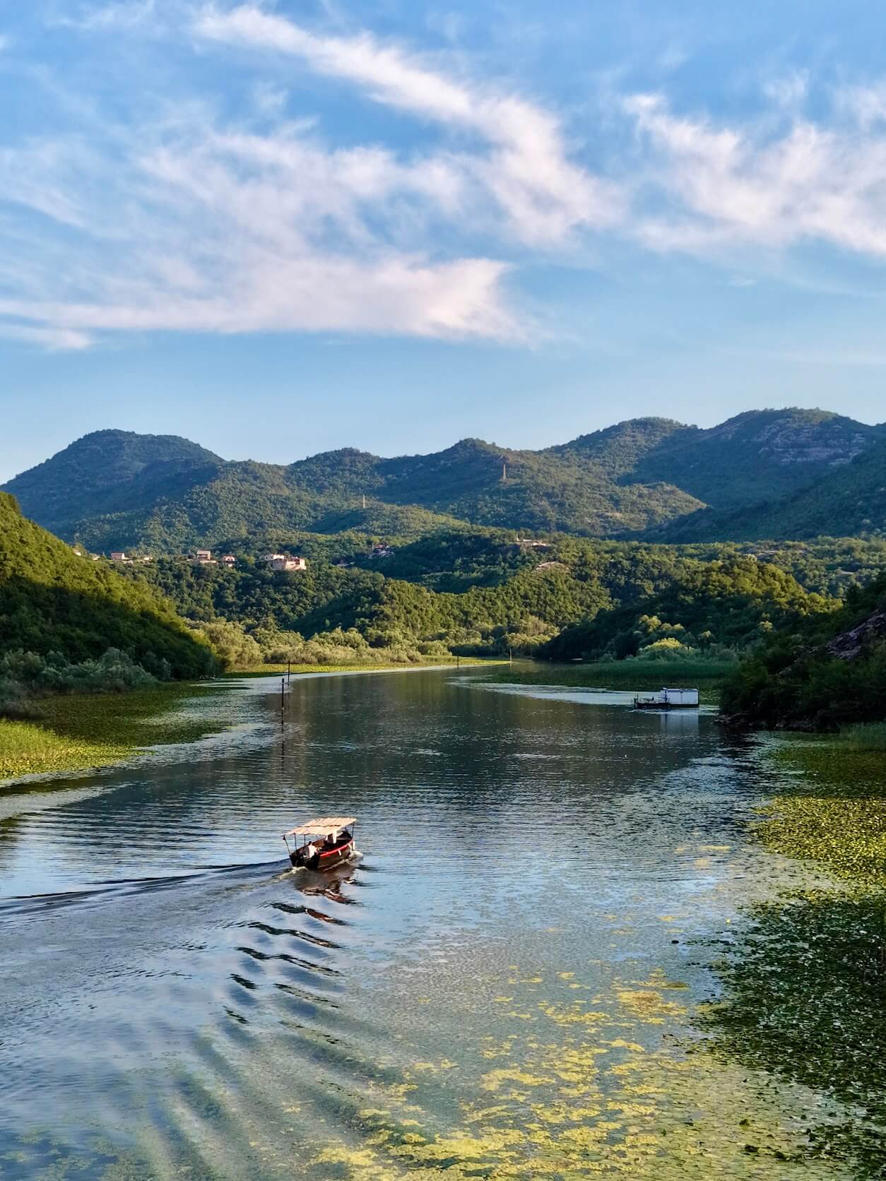 Vogelperspektive des Skadar Sees, Montenegro