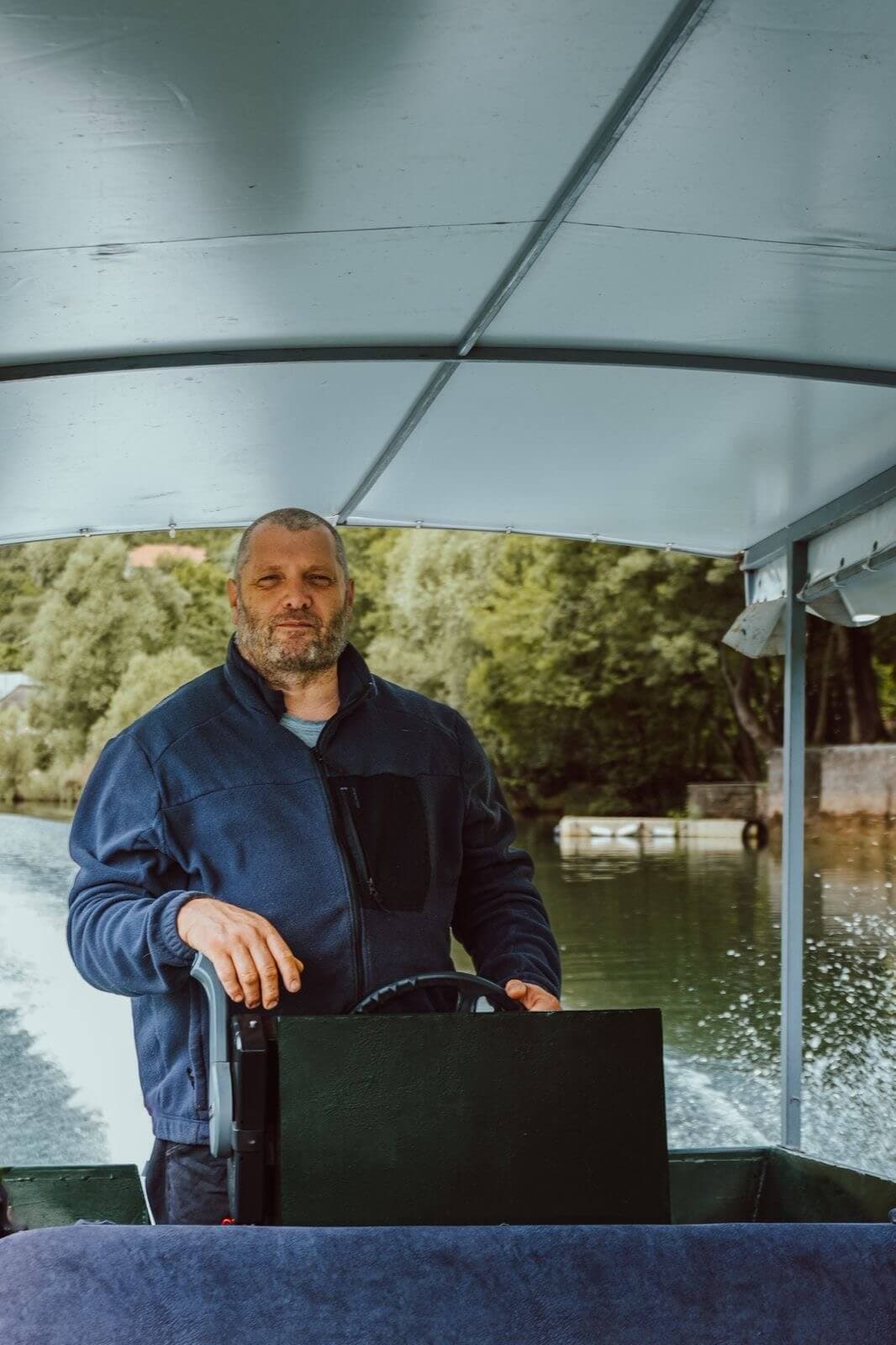 Kapitän Dusko auf dem Skadar See